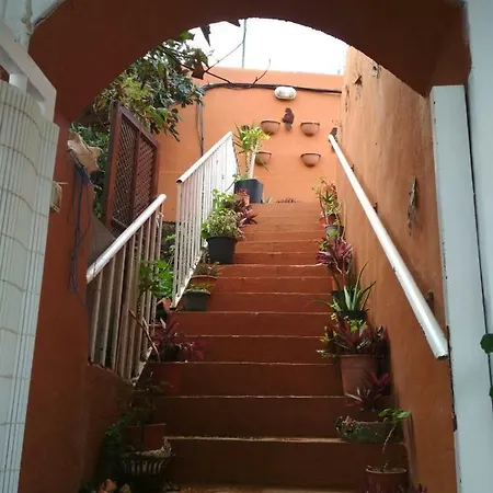 Residencia Los Conejos - Bike & Motorbike Las Palmas Exterior photo