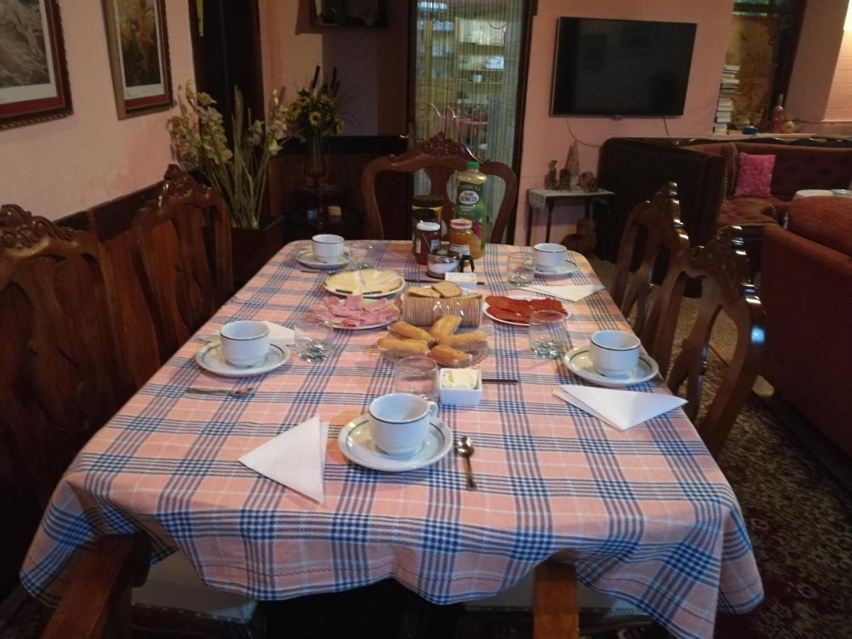 Kwatera prywatna Residencia Conejos - Bike & Motorbike *