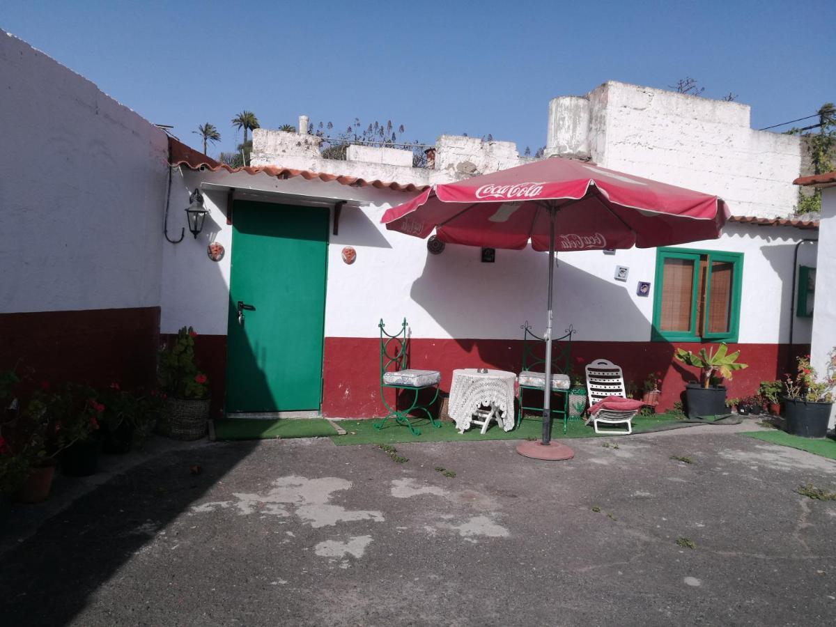 Residencia Conejos - Bike & Motorbike Kwatera prywatna