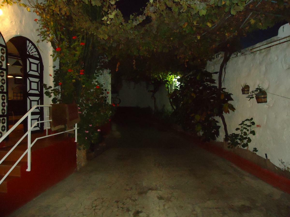 Residencia Conejos - Bike & Motorbike Kwatera prywatna *